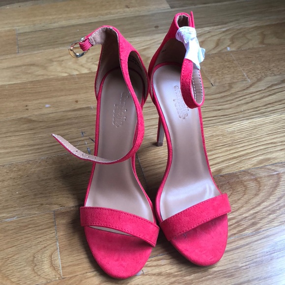 Shoes - Picture 2 of 4